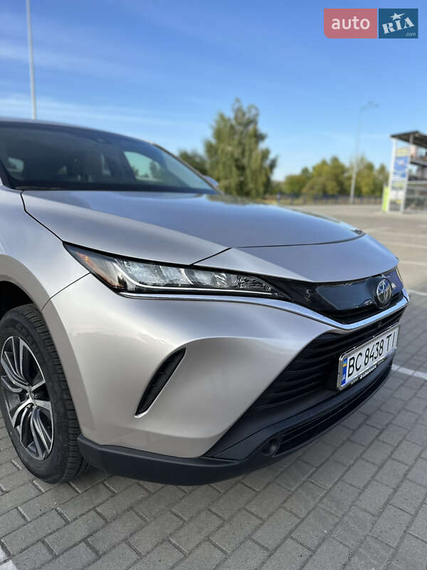 Позашляховик / Кросовер Toyota Venza 2021 в Шептицькому