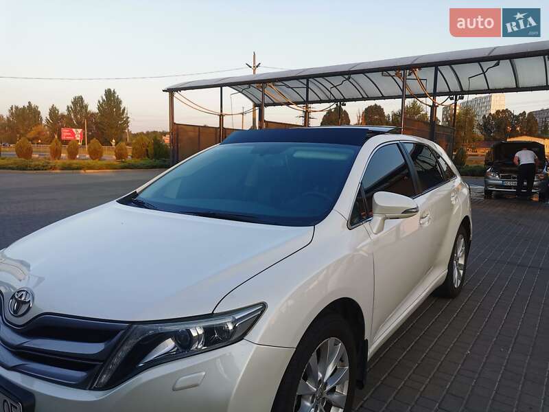 Позашляховик / Кросовер Toyota Venza 2013 в Дніпрі