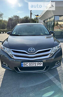 Позашляховик / Кросовер Toyota Venza 2014 в Львові