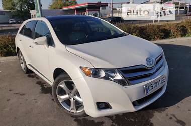 Позашляховик / Кросовер Toyota Venza 2014 в Чернігові