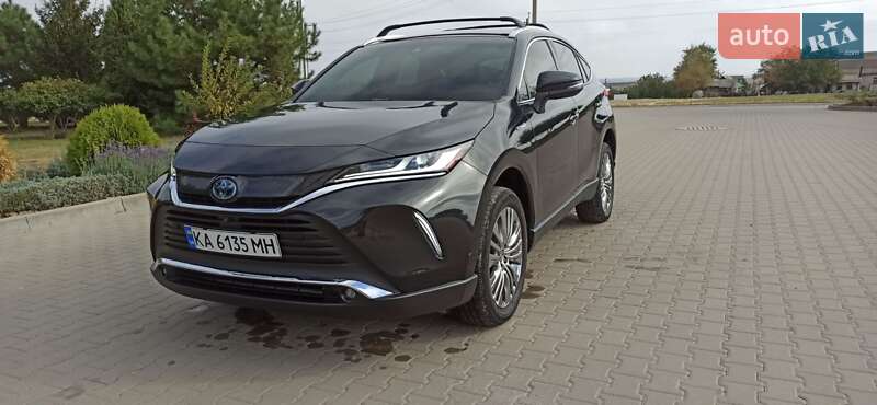 Позашляховик / Кросовер Toyota Venza 2021 в Києві