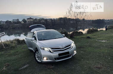 Позашляховик / Кросовер Toyota Venza 2012 в Києві