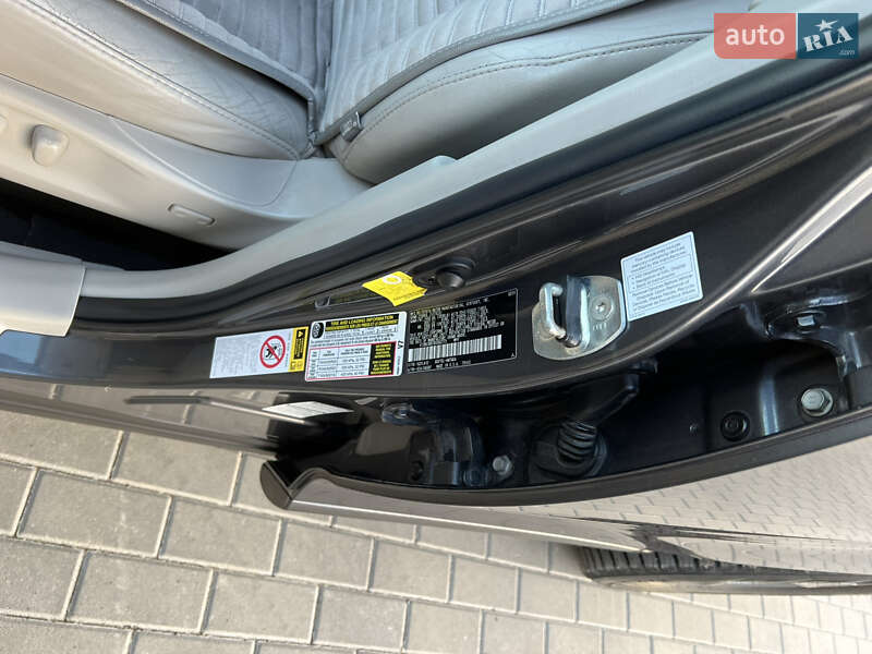 Позашляховик / Кросовер Toyota Venza 2011 в Бершаді