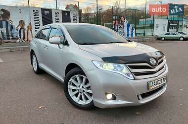 Позашляховик / Кросовер Toyota Venza 2012 в Києві