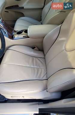 Позашляховик / Кросовер Toyota Venza 2011 в Івано-Франківську