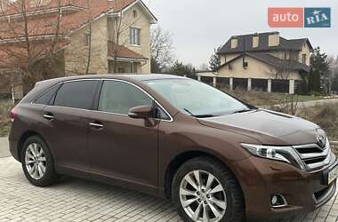 Позашляховик / Кросовер Toyota Venza 2013 в Києві