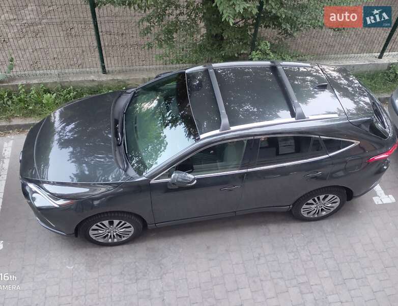 Позашляховик / Кросовер Toyota Venza 2022 в Львові