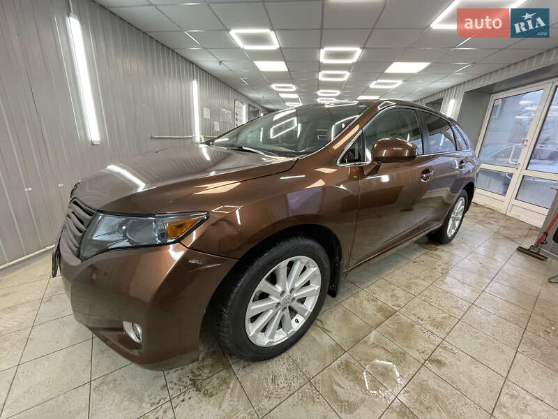 Позашляховик / Кросовер Toyota Venza 2012 в Тернополі