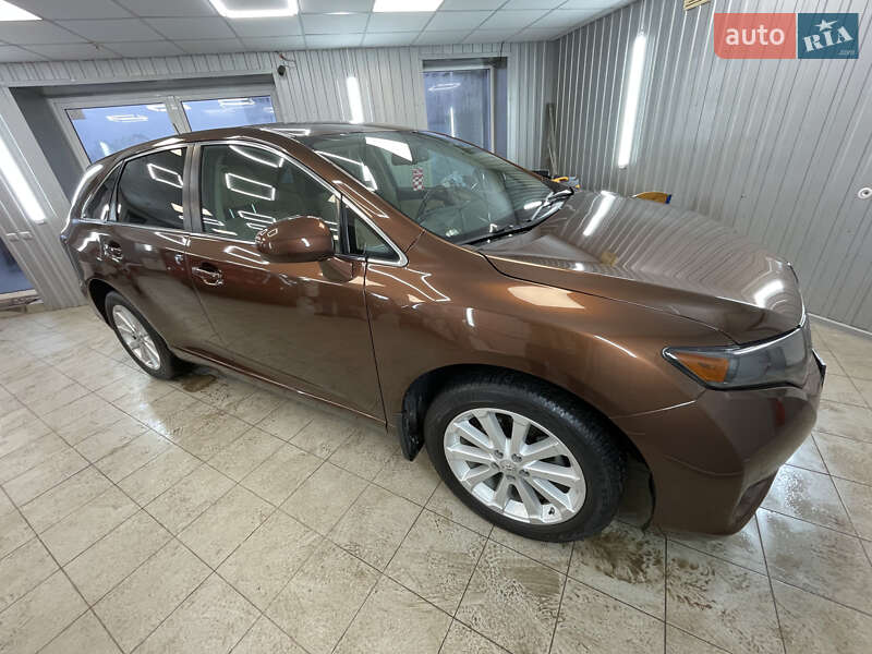 Позашляховик / Кросовер Toyota Venza 2012 в Тернополі