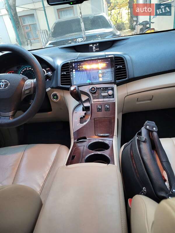 Позашляховик / Кросовер Toyota Venza 2011 в Миколаєві