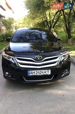 Позашляховик / Кросовер Toyota Venza 2013 в Києві