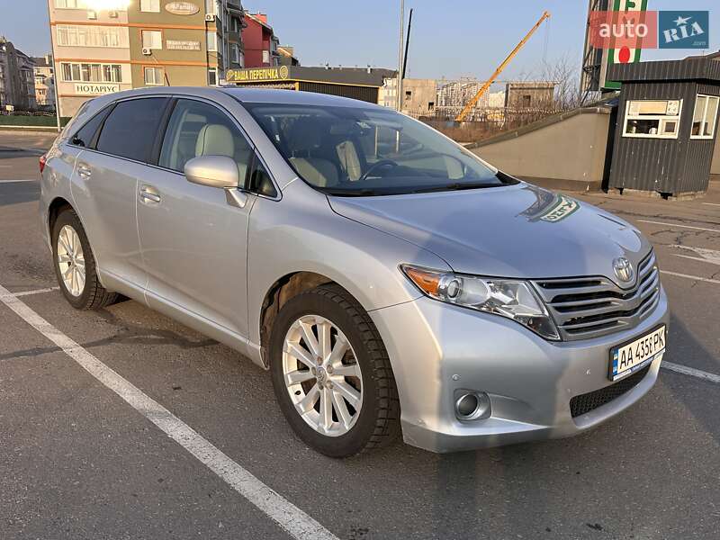 Внедорожник / Кроссовер Toyota Venza 2010 в 