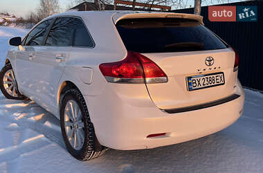 Позашляховик / Кросовер Toyota Venza 2011 в Сарнах