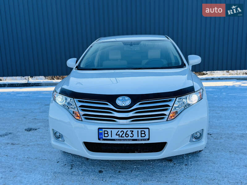 Внедорожник / Кроссовер Toyota Venza 2010 в Полтаве