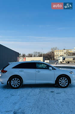 Внедорожник / Кроссовер Toyota Venza 2010 в Полтаве