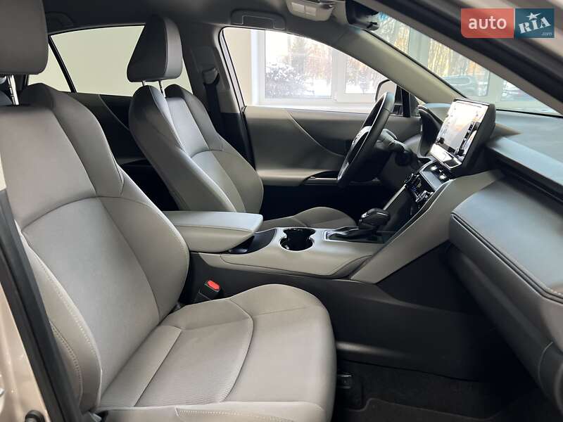 Позашляховик / Кросовер Toyota Venza 2021 в Полтаві