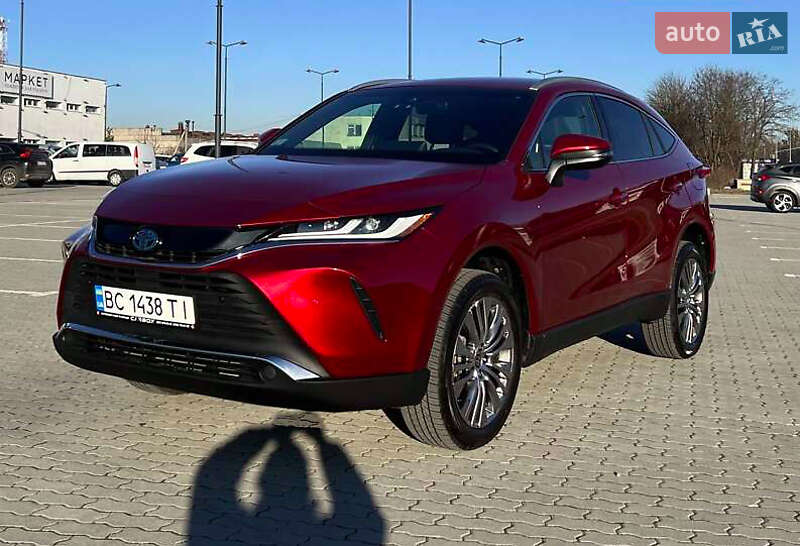 Позашляховик / Кросовер Toyota Venza 2021 в Львові