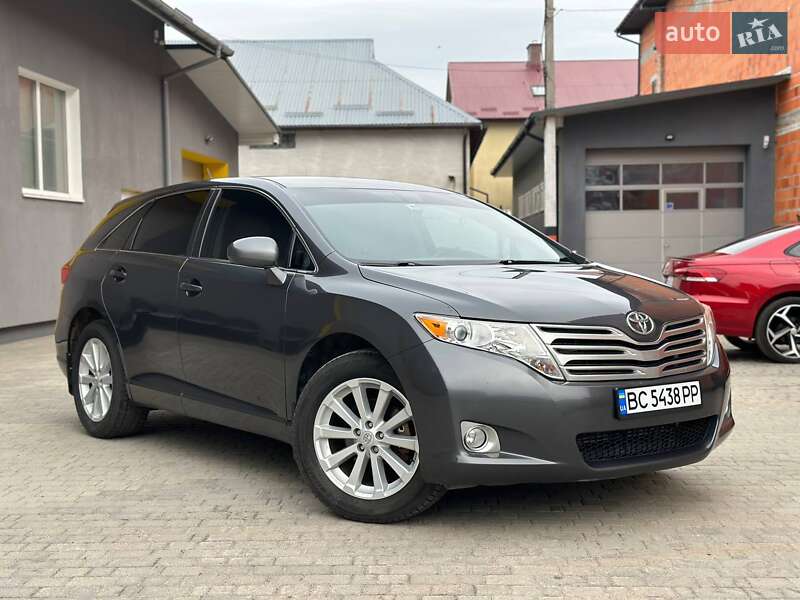 Позашляховик / Кросовер Toyota Venza 2011 в Самборі