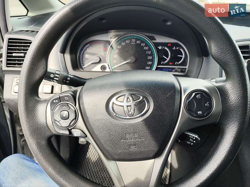 Внедорожник / Кроссовер Toyota Venza 2015 в Днепре фото 22 Внедорожник / Кроссовер Toyota Venza 2015 в Днепре