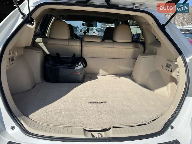 Позашляховик / Кросовер Toyota Venza 2013 в Києві