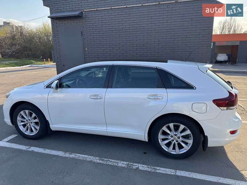 Внедорожник / Кроссовер Toyota Venza 2013 в Харькове