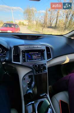 Позашляховик / Кросовер Toyota Venza 2013 в 