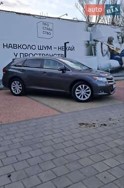 Внедорожник / Кроссовер Toyota Venza 2015 в 