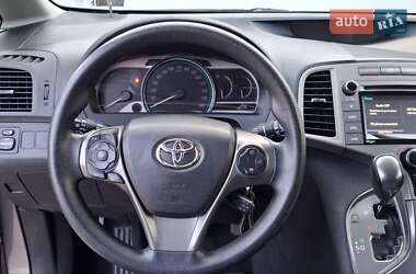 Внедорожник / Кроссовер Toyota Venza 2015 в 
