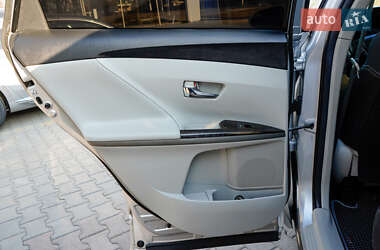 Внедорожник / Кроссовер Toyota Venza 2014 в 