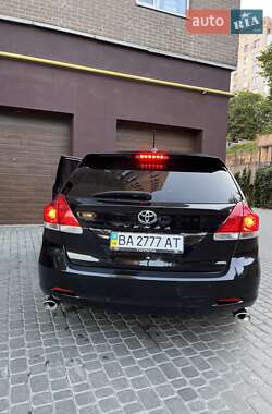 Внедорожник / Кроссовер Toyota Venza 2010 в 