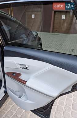Внедорожник / Кроссовер Toyota Venza 2010 в 