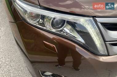Позашляховик / Кросовер Toyota Venza 2013 в 