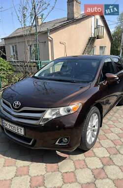 Позашляховик / Кросовер Toyota Venza 2013 в Здолбуніві