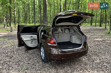 Позашляховик / Кросовер Toyota Venza 2013 в 