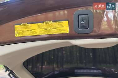 Позашляховик / Кросовер Toyota Venza 2013 в 
