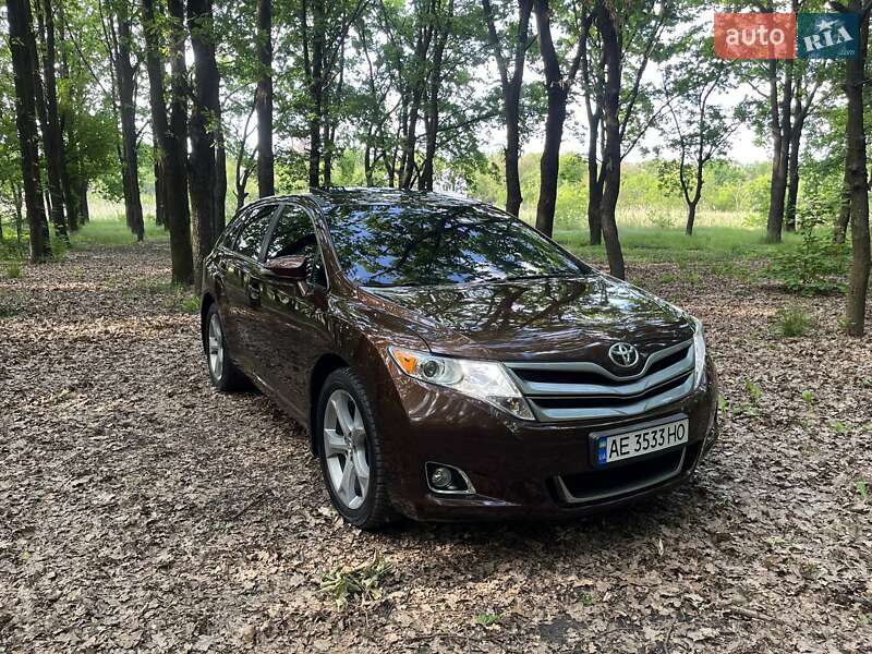 Позашляховик / Кросовер Toyota Venza 2013 в Кривому Розі