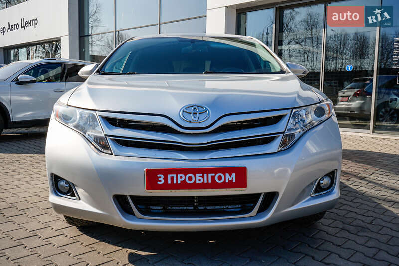 Позашляховик / Кросовер Toyota Venza 2014 в Житомирі