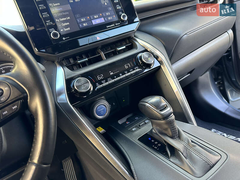 Внедорожник / Кроссовер Toyota Venza 2021 в Дрогобыче