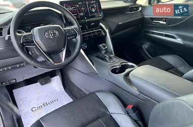 Позашляховик / Кросовер Toyota Venza 2021 в 