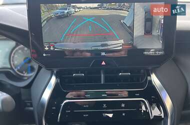 Позашляховик / Кросовер Toyota Venza 2021 в 