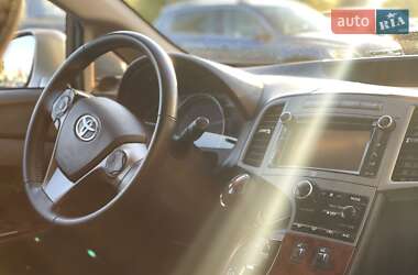 Позашляховик / Кросовер Toyota Venza 2014 в 