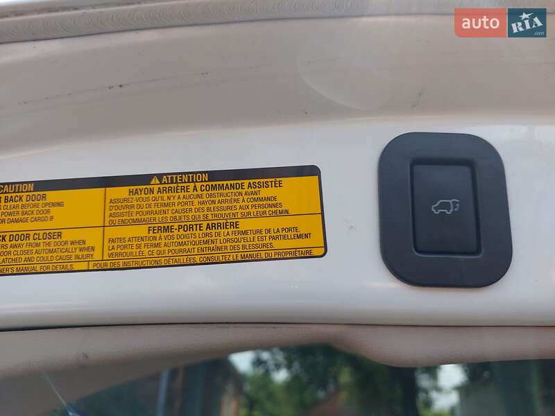 Позашляховик / Кросовер Toyota Venza 2010 в Харкові