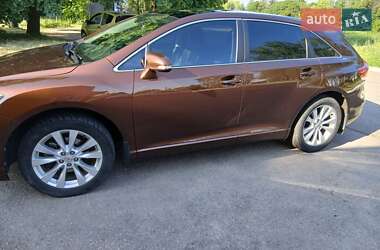 Внедорожник / Кроссовер Toyota Venza 2014 в 