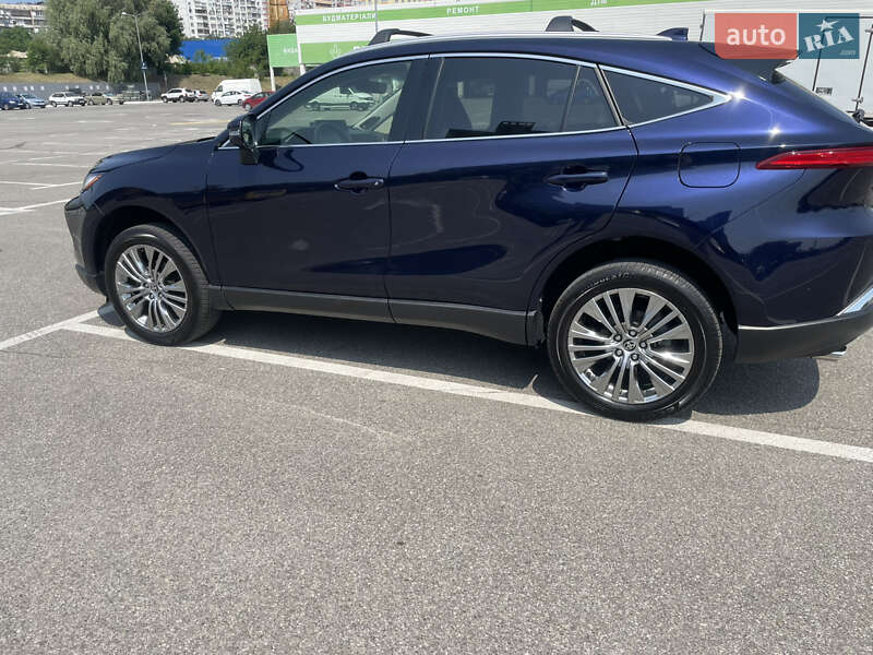 Позашляховик / Кросовер Toyota Venza 2022 в Києві