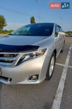 Позашляховик / Кросовер Toyota Venza 2014 в Києві