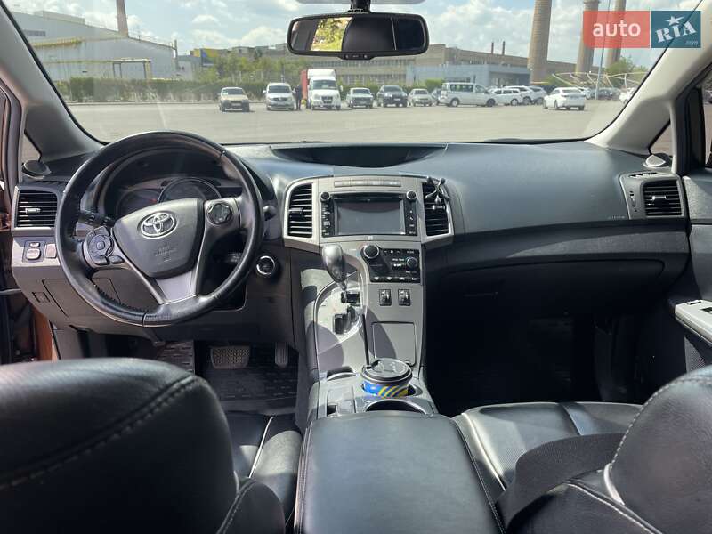 Внедорожник / Кроссовер Toyota Venza 2013 в Днепре