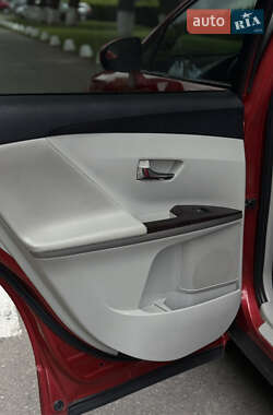 Внедорожник / Кроссовер Toyota Venza 2010 в 