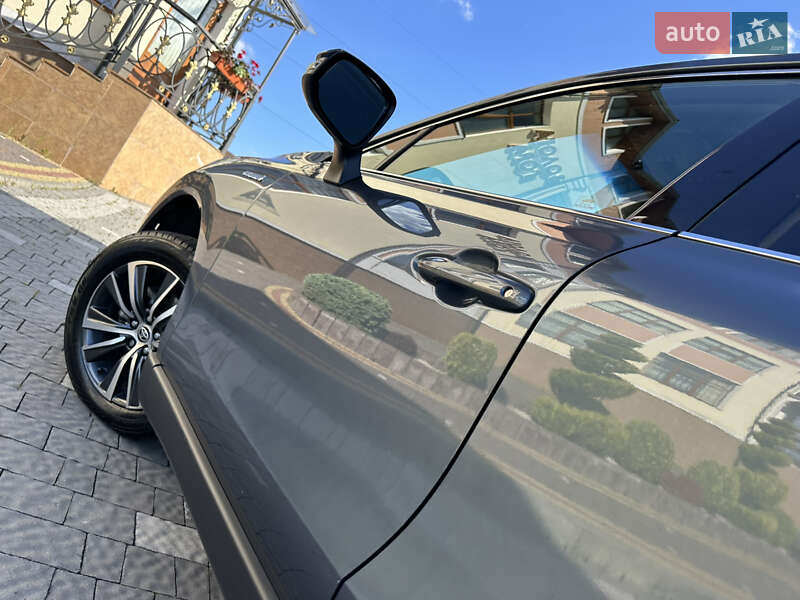 Внедорожник / Кроссовер Toyota Venza 2021 в Дрогобыче