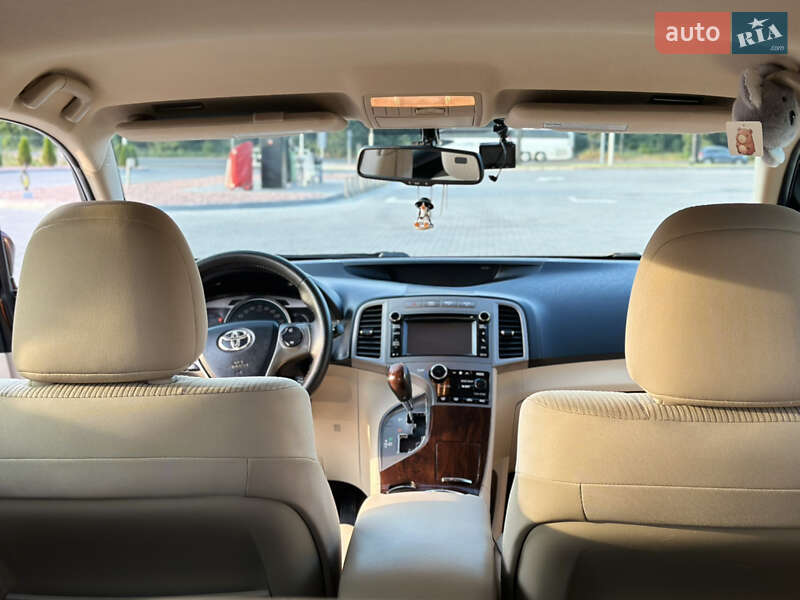 Внедорожник / Кроссовер Toyota Venza 2012 в Виннице