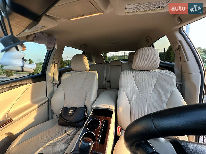 Внедорожник / Кроссовер Toyota Venza 2012 в Виннице
